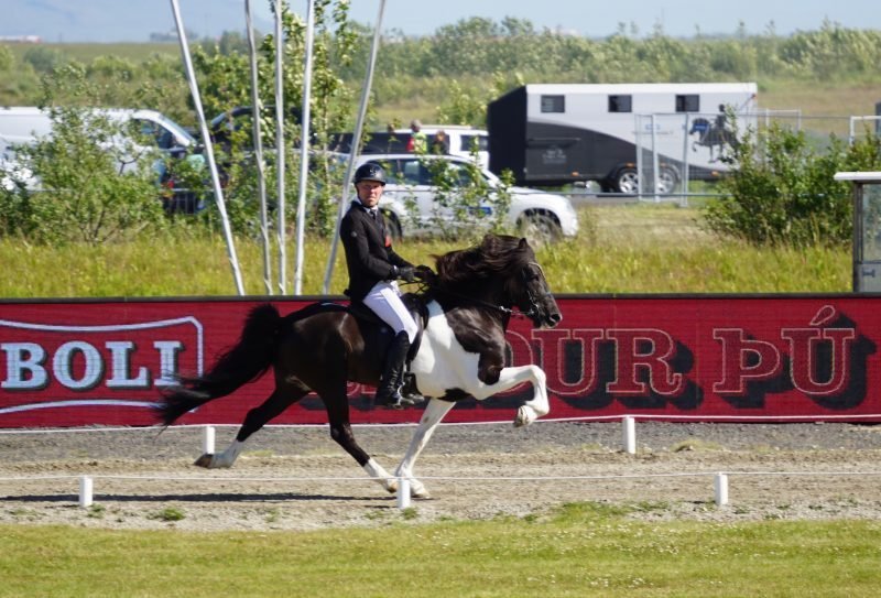 All agenda delayed until 16:00