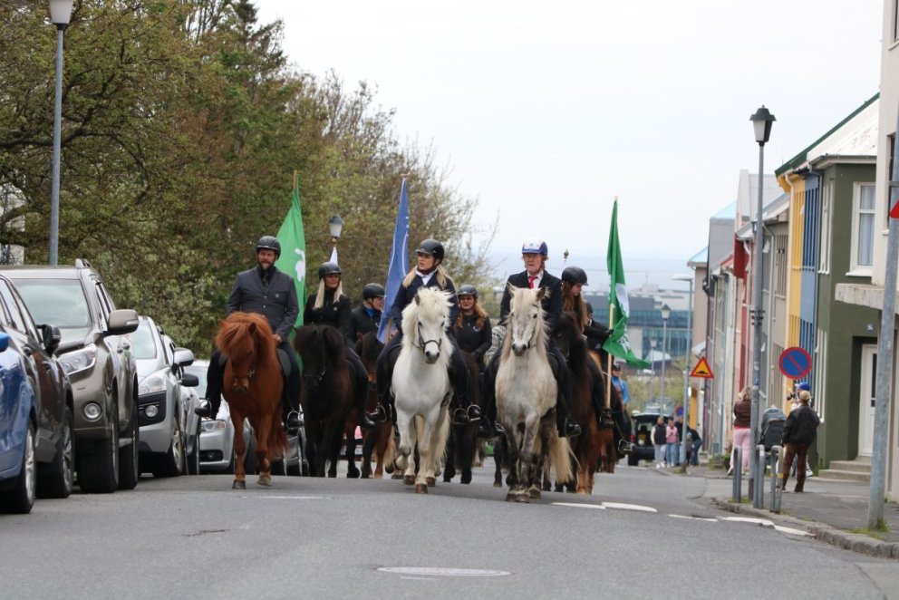Miðbæjarreið Landssambands hestamannafélaga