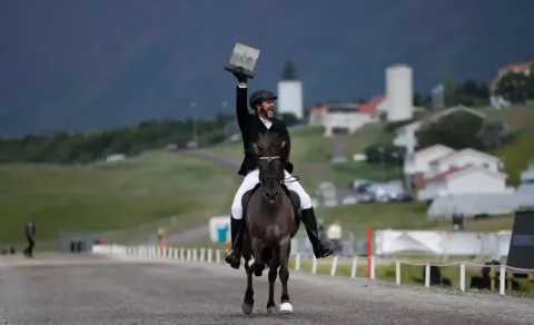 Hannes and Heiður Win the Amateur B Class