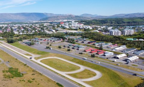 Hesthúspláss fyrir þátttakendur á Landsmóti