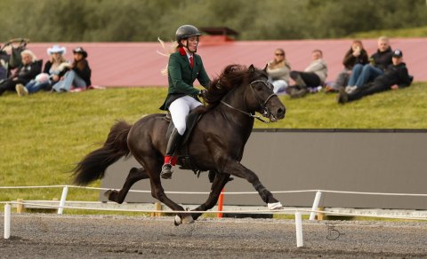 Elísabet Vaka Guðmundsdóttir og Hljómur frá Bakkakoti. Mynd Freydís Bergsdóttir