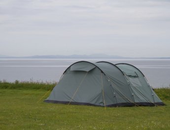 Gisting & tjaldsvæði